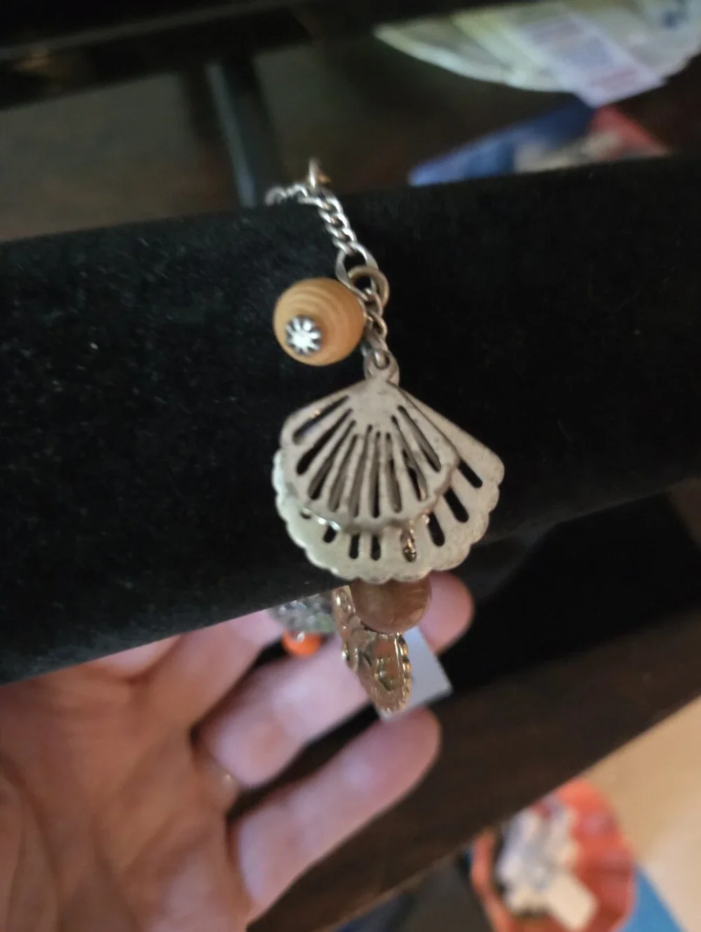 Chicos charm shell